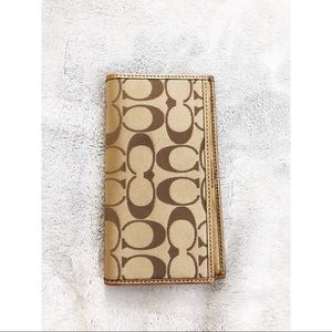 COACH• Tan Checkbook Cover